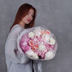 sbornyj buket s pionami i gortenziej  462